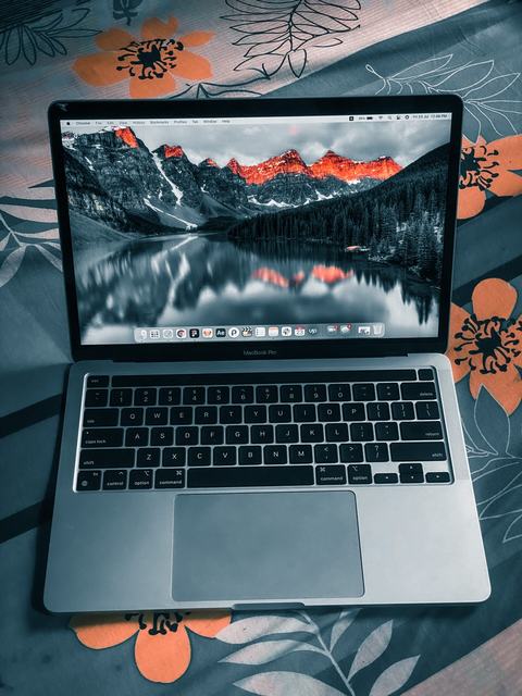 MacBook AIR M1