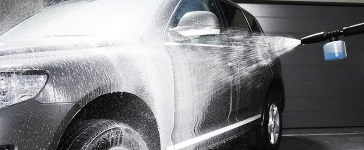 Автомобилю тоже необходима косметика