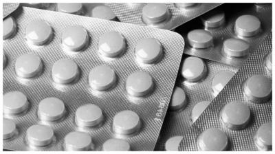 упаковка таблеток в блистеры в компании Биолайт