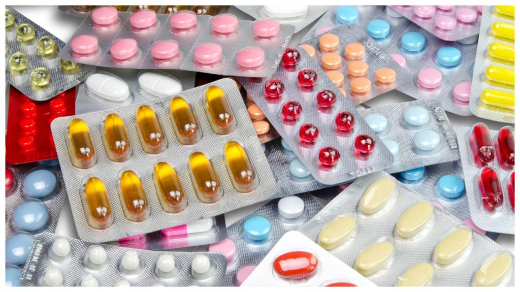 упаковка таблеток в блистеры