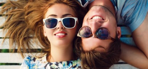 Люди с солнцезащитных очках