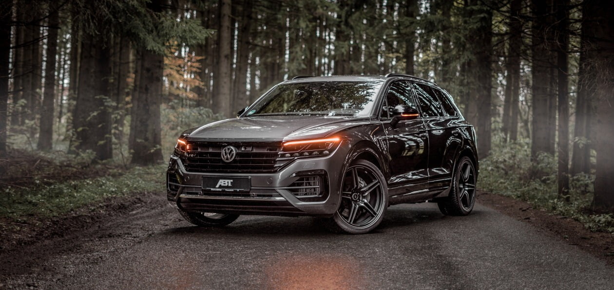 Volkswagen Touareg: где купить лобовое стекло в Украине?